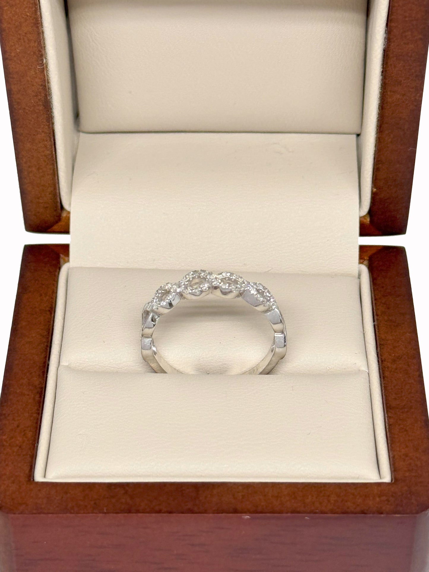 Churumbela Entrelazada de Oro Blanco 14K con Diamantes Naturales (.25 ct) DJ3238