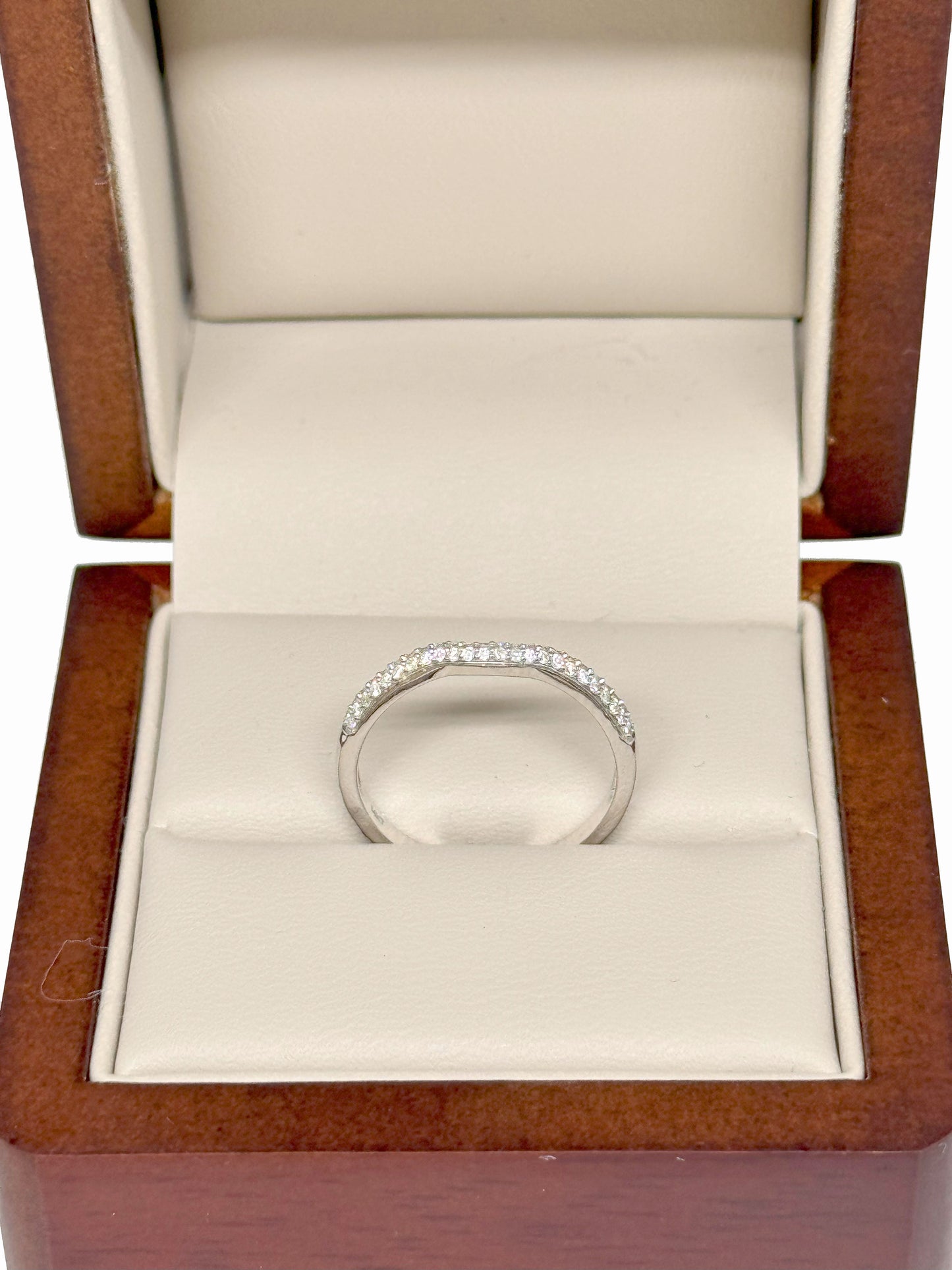 Churumbela Ondulada de Oro Blanco 14K con Diamantes Naturales .20 ct DJ3995