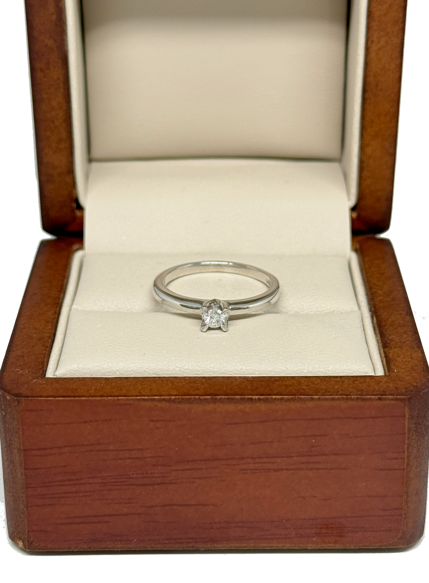 Anillo de Compromiso en Oro Blanco de 14K con Diamante Natural (.10 cts) – Modelo Estrella DJ2412