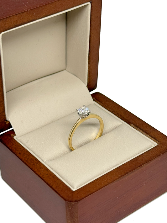Anillo de Compromiso en Oro Amarillo de 14K con Diamante Natural .42 cts DJ4092